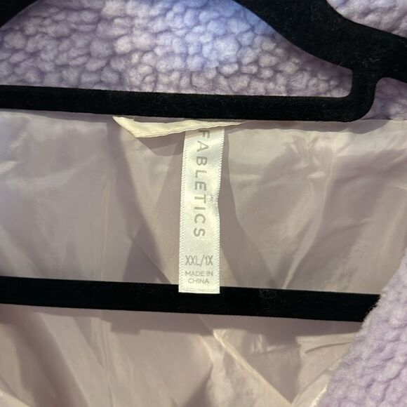 Fabletics Sherpa lavender and cream jacket SZ XXL-1X - Picture 4 of 11